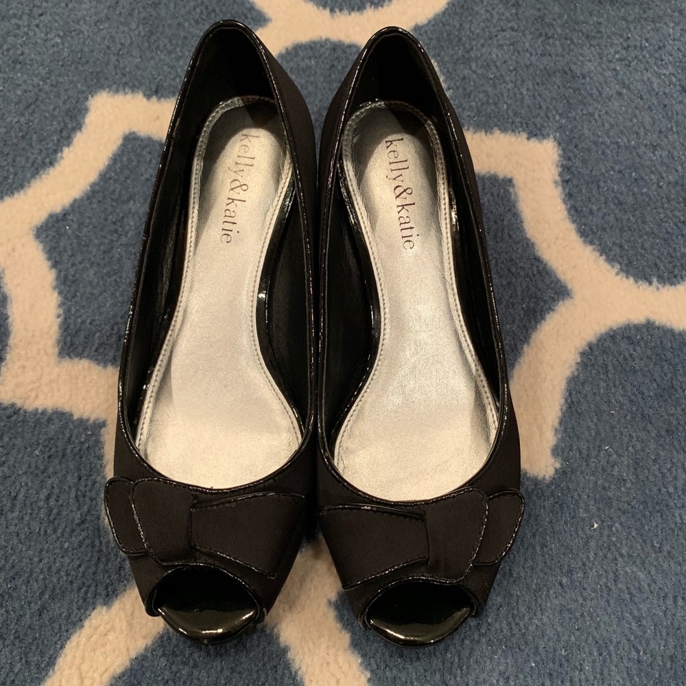 Black Kelly & Katie peep toe wedges